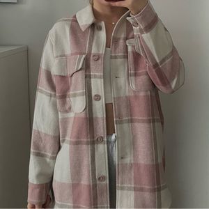 Dynamite pink and cream shacket